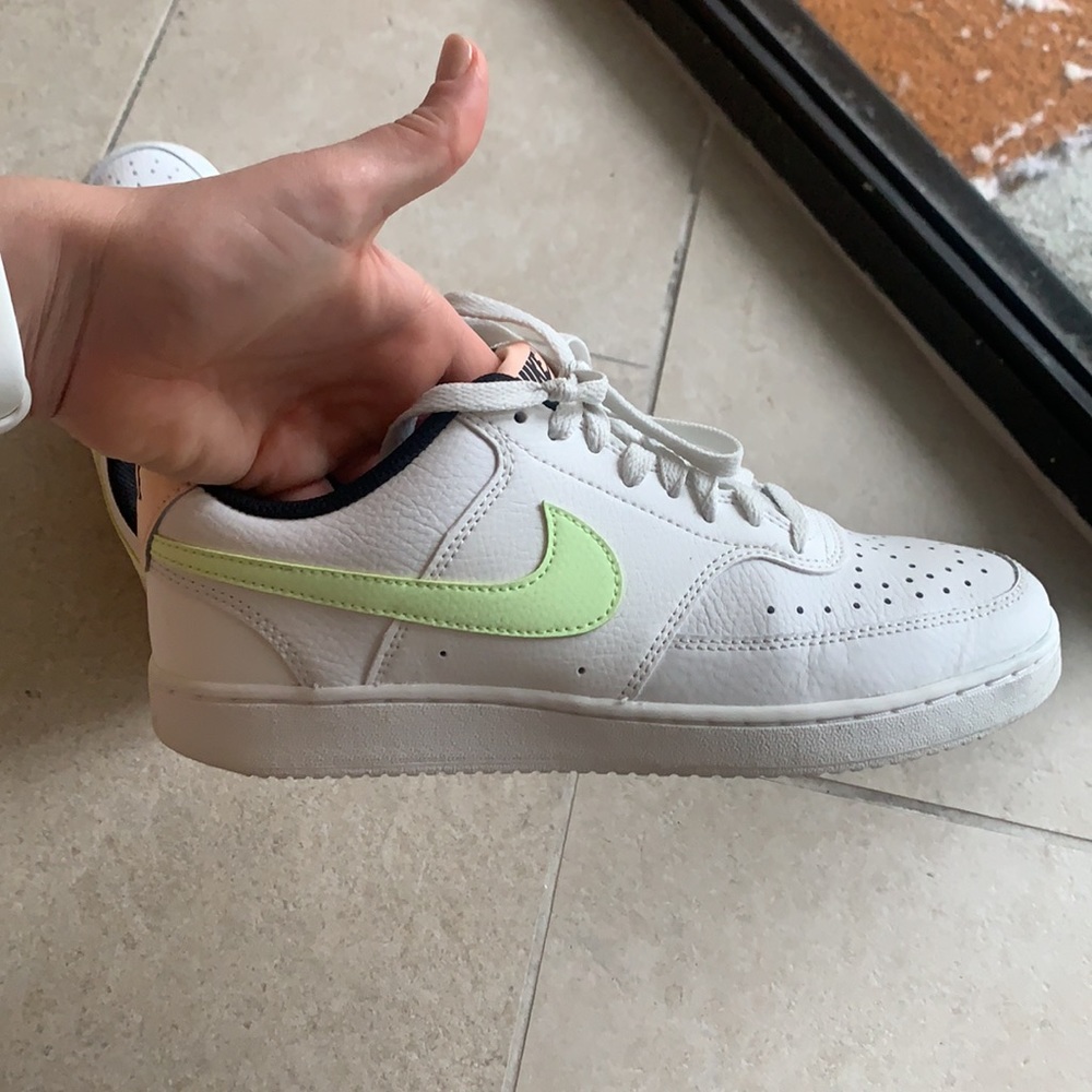 COURT VISION LOW SNEAKER